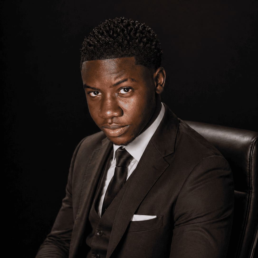 Photo de profil - Elohim Warren, développeur web full-stack à Douala